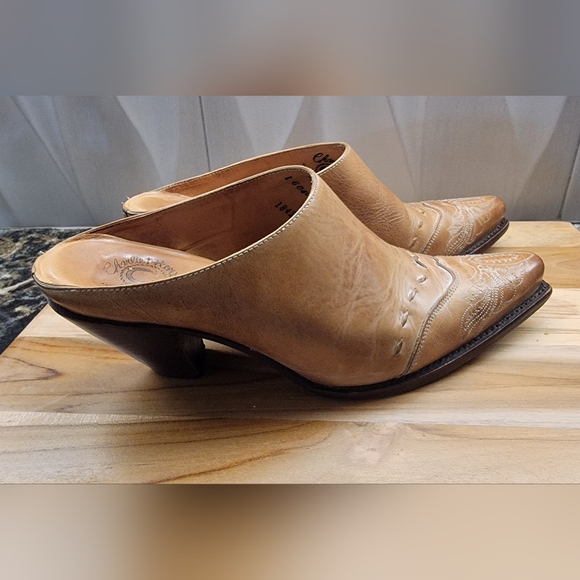 Charlie 1 Horse Women's Mules - Picture 2 of 9